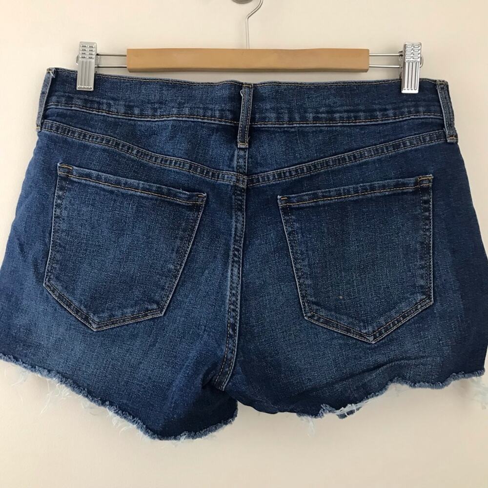 Old Navy Boyfriend Seamed Cutoff Denim Jean Shorts Dark wash stretch Cutoffs 8 - Picture 7 of 11